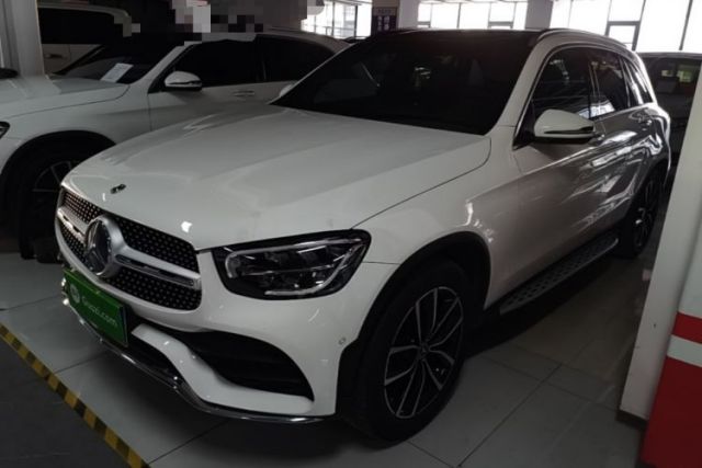 Ojetý Mercedes-Benz GLC 2021 GLC 300 L 4MATIC Dynamic Model