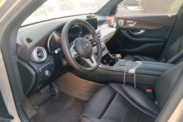 Used Mercedes-Benz GLC 2021 GLC 300 L 4MATIC Dynamic Model Left Front Seat