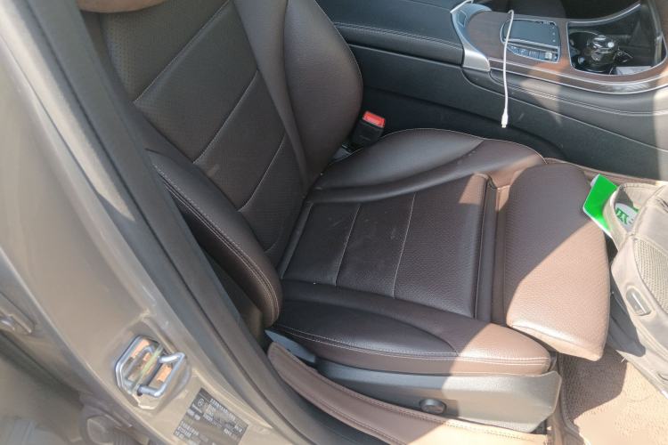 Used Mercedes-Benz GLC 2021 GLC 300 L 4MATIC Dynamic Model Right Front Seat