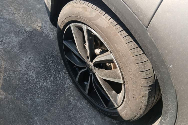 Used Mercedes-Benz GLC 2021 GLC 300 L 4MATIC Dynamic Model Right Rear Wheel Hub