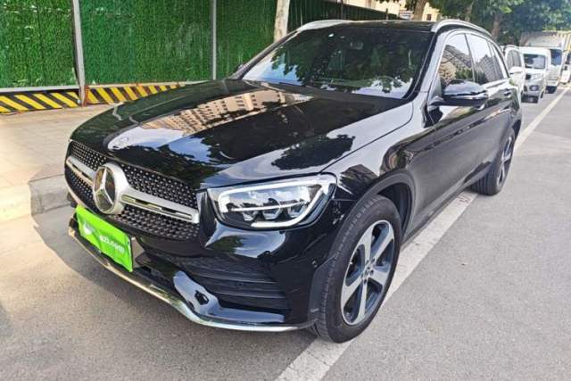 Ojetý Mercedes-Benz GLC 2022 Facelifted GLC 260 L 4MATIC Dynamic Edition