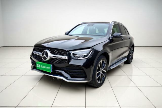 Ojetý Mercedes-Benz GLC 2022 GLC 300 L 4MATIC Dynamic Model