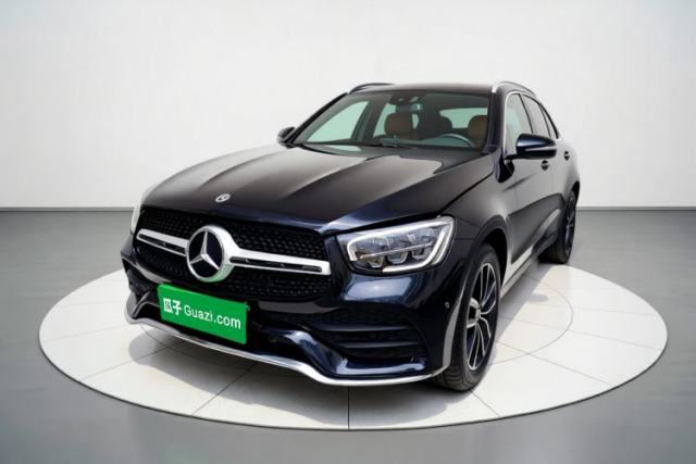 Ojetý Mercedes-Benz GLC 2022 Facelift GLC 260 L 4MATIC Luxury Edition