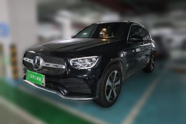 Ojetý Mercedes-Benz GLC 2022 Facelifted GLC 260 L 4MATIC Dynamic Edition