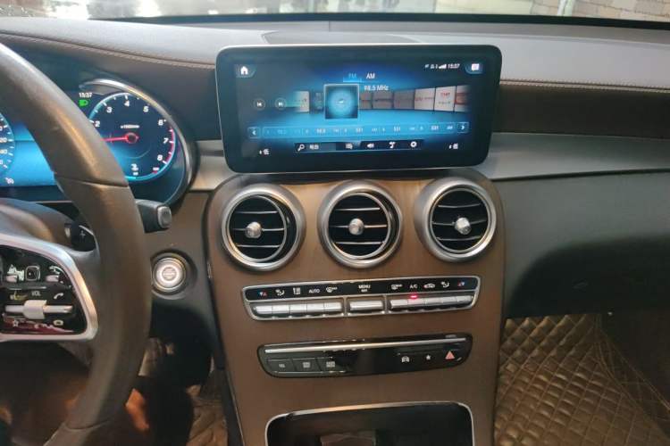 Used Mercedes-Benz GLC 2022 GLC 300 L 4MATIC Dynamic Edition Prestige Model Audio And AC Panel