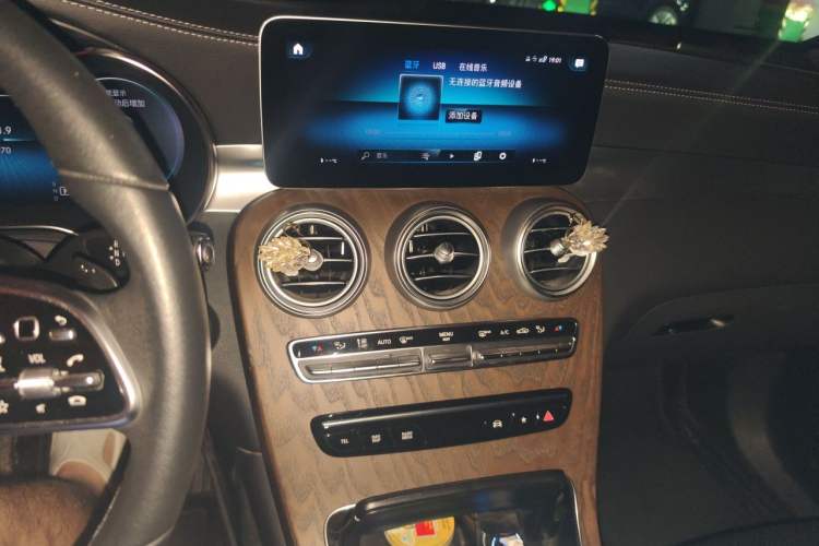 Used Mercedes-Benz GLC 2022 GLC 300 L 4MATIC Dynamic Edition Prestige Model Audio And AC Panel
