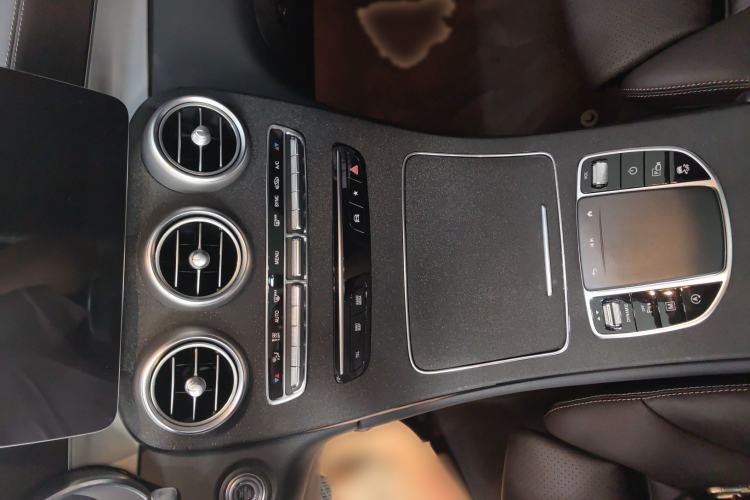 Used Mercedes-Benz GLC 2022 Facelifted GLC 260 L 4MATIC Dynamic Edition Audio And AC Panel