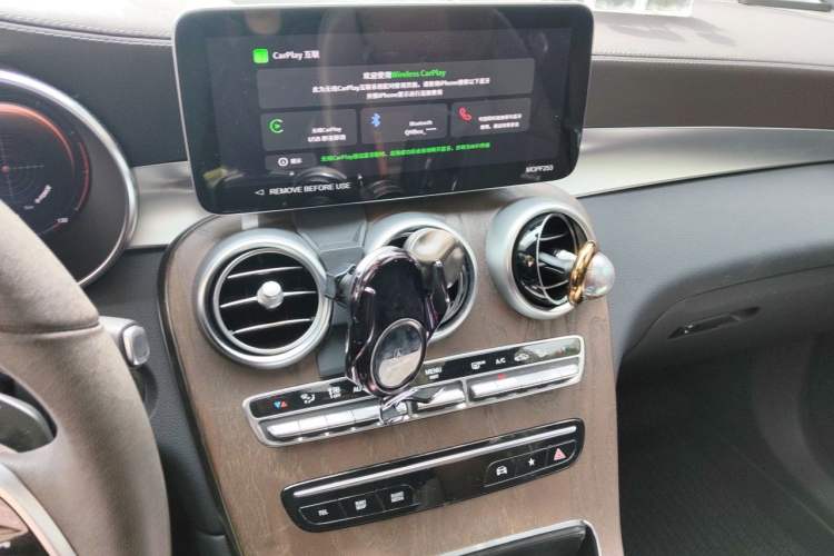 Used Mercedes-Benz GLC 2022 Facelift GLC 260 L 4MATIC Luxury Edition Audio And AC Panel