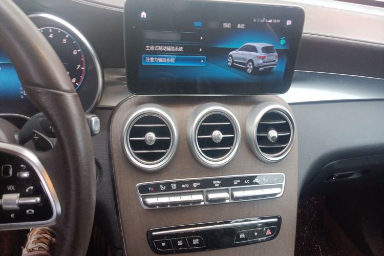 Used Mercedes-Benz GLC 2022 Refreshed GLC 300 L 4MATIC Dynamic Edition Prestige Version Audio And AC Panel