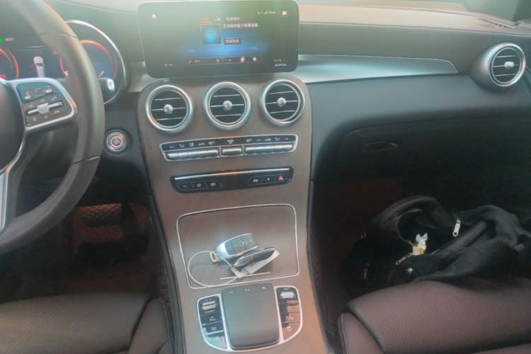 Used Mercedes-Benz GLC 2022 GLC 300 L 4MATIC Luxury Model Audio And AC Panel