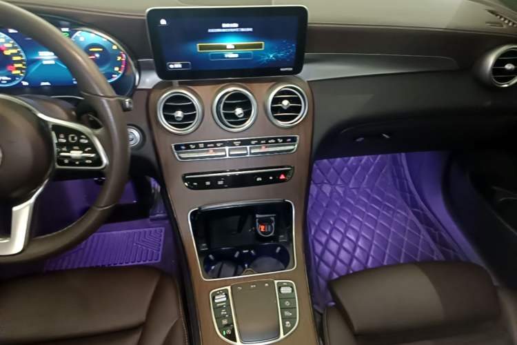 Used Mercedes-Benz GLC 2022 GLC 300 L 4MATIC Dynamic Model Audio And AC Panel