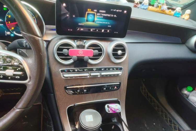 Used Mercedes-Benz GLC 2022 GLC 260 L 4MATIC Luxury Model Audio And AC Panel
