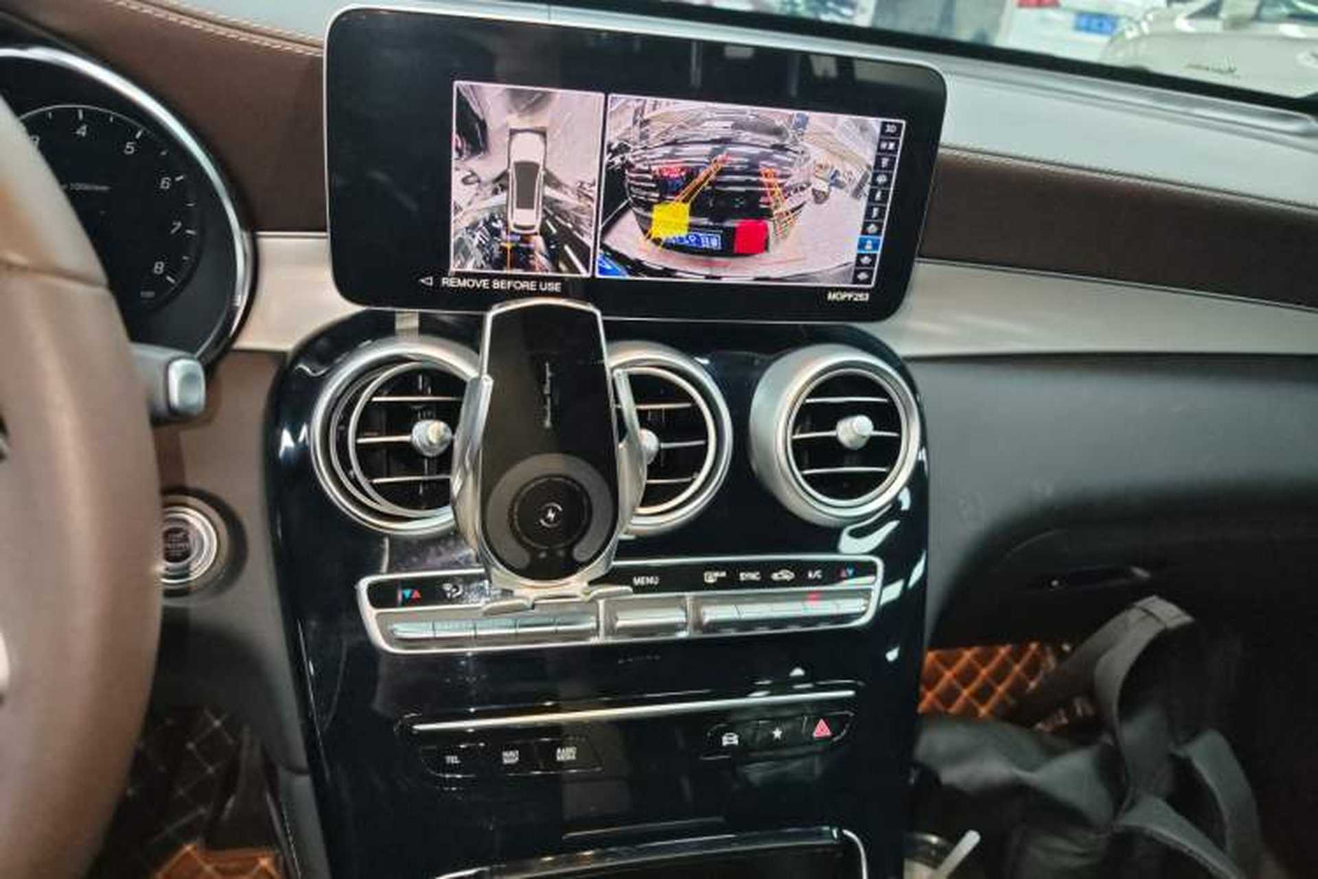 Used Mercedes-Benz GLC 2022 Refreshed GLC 260 L 4MATIC Dynamic Edition Audio And AC Panel