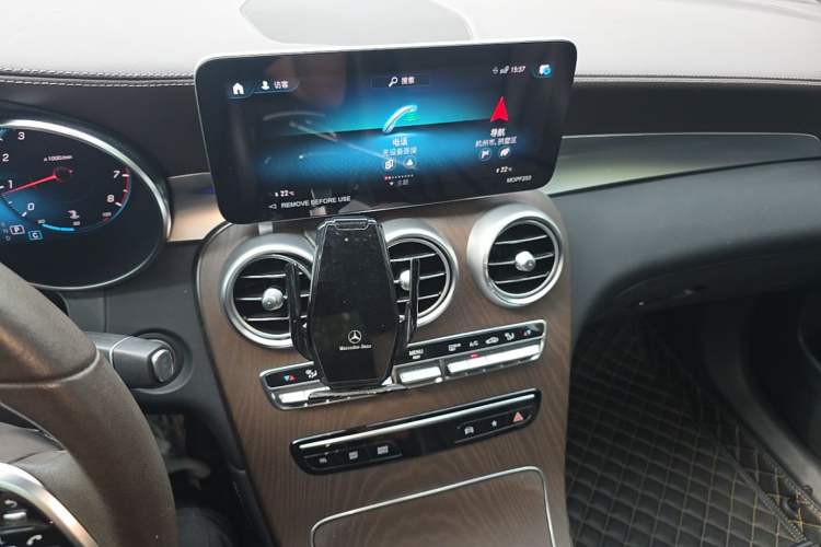 Used Mercedes-Benz GLC 2022 GLC 260 L 4MATIC Luxury Model Audio And AC Panel