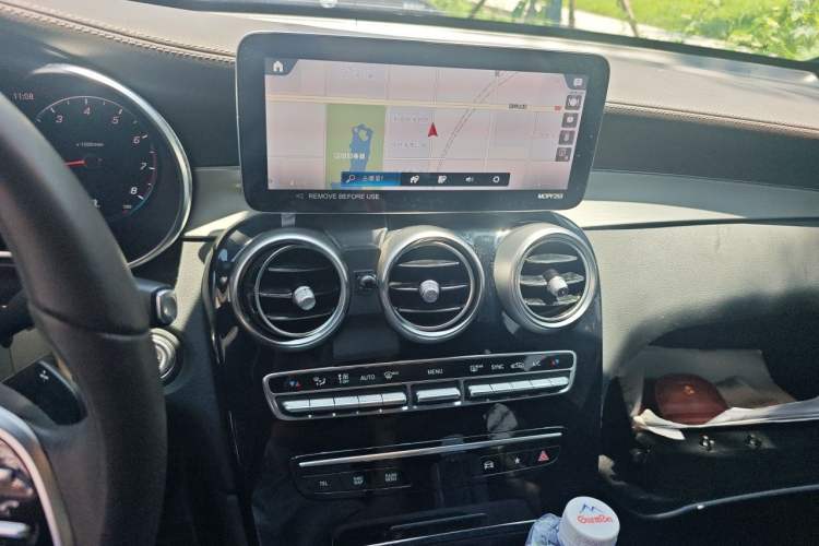 Used Mercedes-Benz GLC 2022 Refreshed GLC 260 L 4MATIC Dynamic Edition Audio And AC Panel