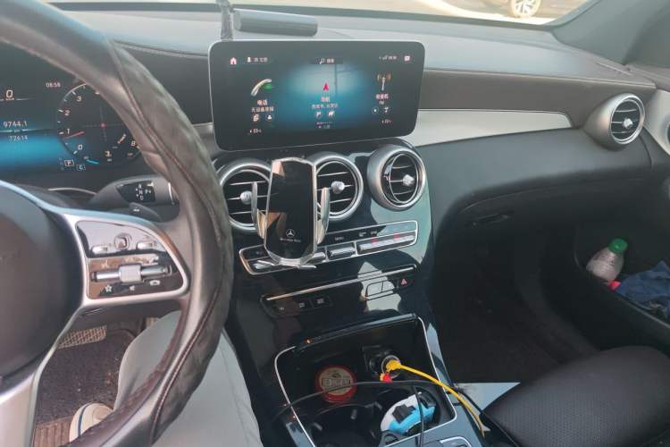 Used Mercedes-Benz GLC 2022 Facelifted GLC 260 L 4MATIC Dynamic Edition Audio And AC Panel