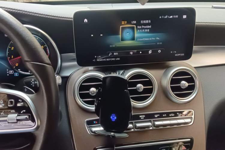 Used Mercedes-Benz GLC 2022 Refreshed GLC 300 L 4MATIC Dynamic Edition Prestige Version Audio And AC Panel