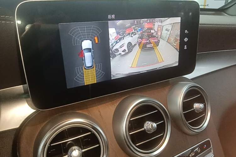 Used Mercedes-Benz GLC 2022 Refreshed GLC 300 L 4MATIC Dynamic Edition Prestige Version Audio And AC Panel