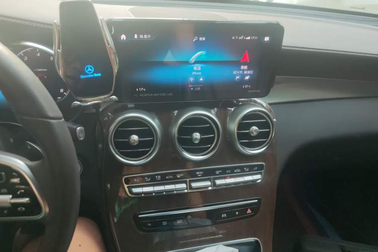 Used Mercedes-Benz GLC 2022 Refreshed GLC 300 L 4MATIC Dynamic Edition Prestige Version Audio And AC Panel