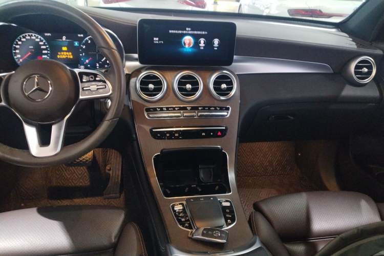 Used Mercedes-Benz GLC 2022 GLC 300 L 4MATIC Dynamic Edition Prestige Model Audio And AC Panel