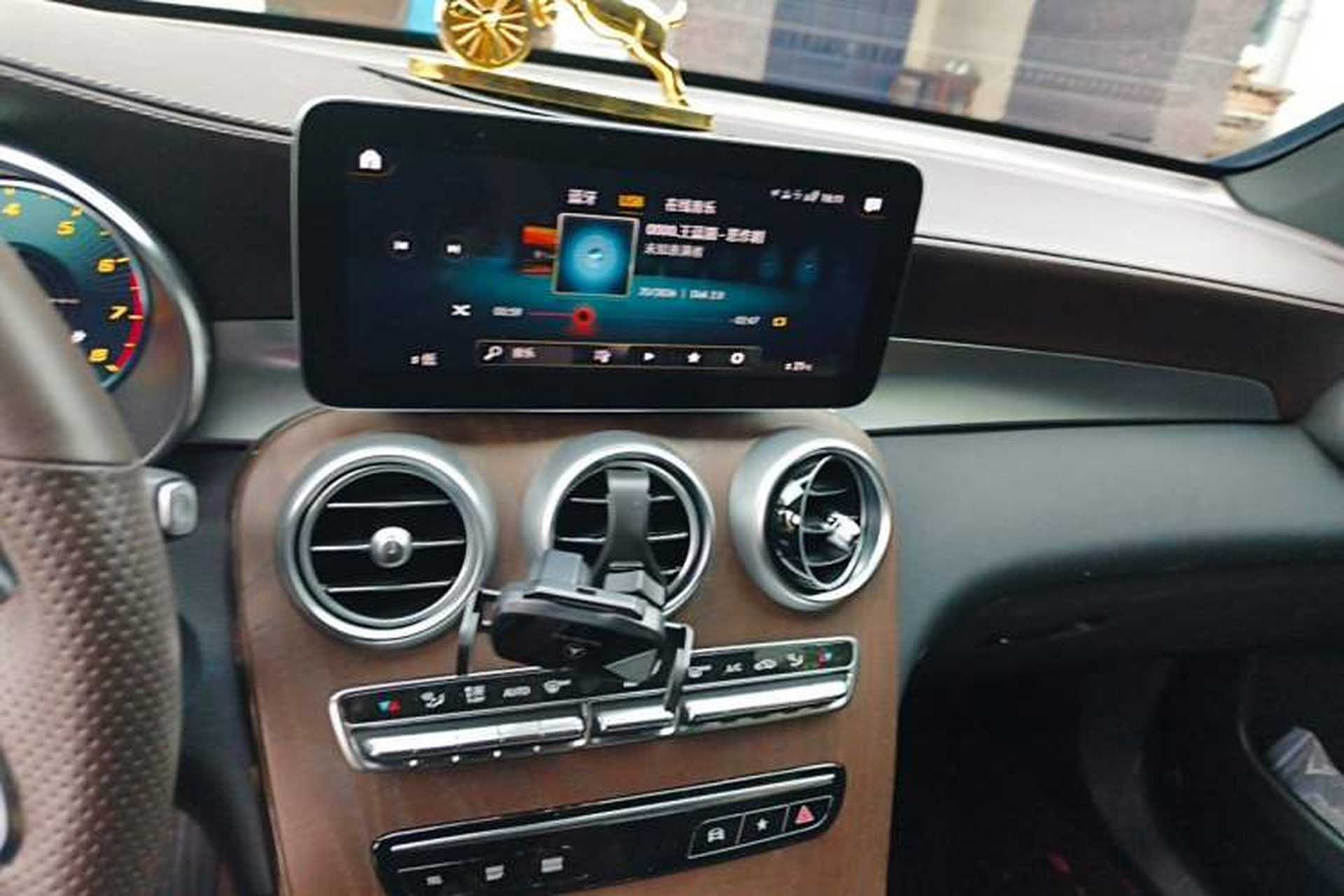 Used Mercedes-Benz GLC 2022 GLC 300 L 4MATIC Dynamic Edition Prestige Model Audio And AC Panel