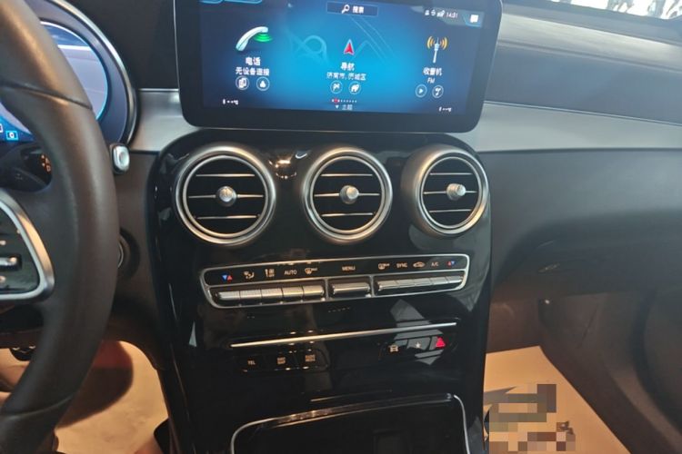 Used Mercedes-Benz GLC 2022 Facelifted GLC 260 L 4MATIC Dynamic Edition Audio And AC Panel