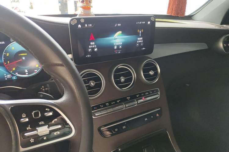 Used Mercedes-Benz GLC 2022 Refreshed GLC 300 L 4MATIC Dynamic Edition Prestige Version Audio And AC Panel