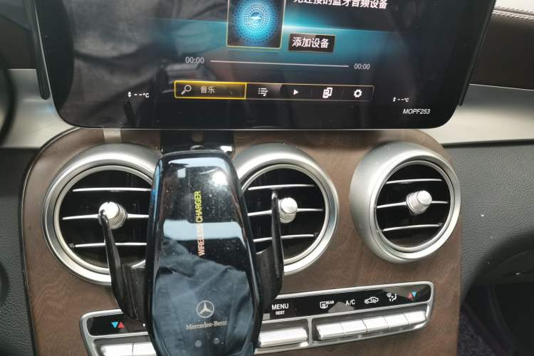 Used Mercedes-Benz GLC 2022 GLC 300 L 4MATIC Dynamic Model Audio And AC Panel