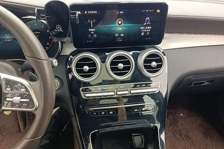 Used Mercedes-Benz GLC 2022 Facelifted GLC 260 L 4MATIC Dynamic Edition Audio And AC Panel