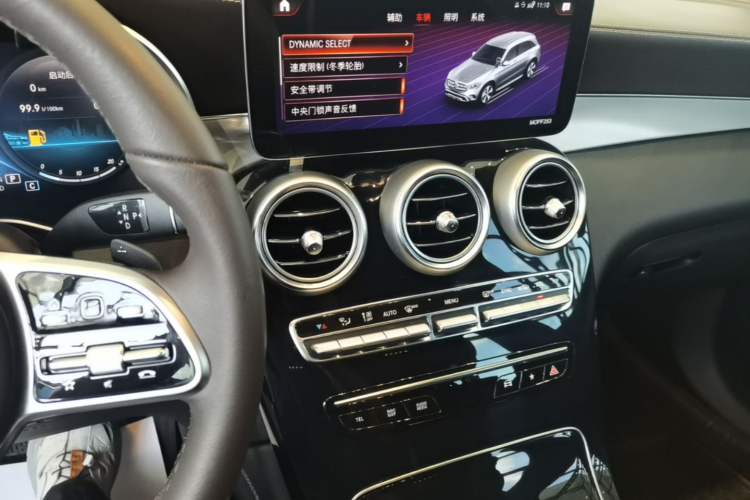 Used Mercedes-Benz GLC 2022 Refreshed GLC 260 L 4MATIC Dynamic Edition Audio And AC Panel