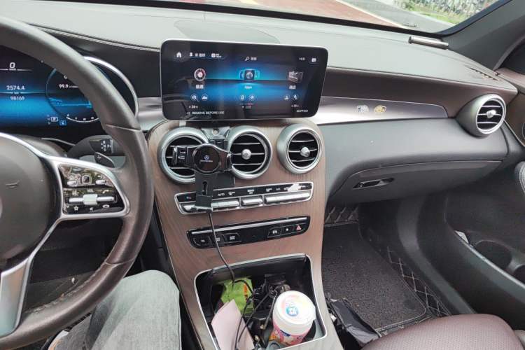Used Mercedes-Benz GLC 2022 Second Facelift GLC 260 L 4MATIC Luxury Edition Audio And AC Panel