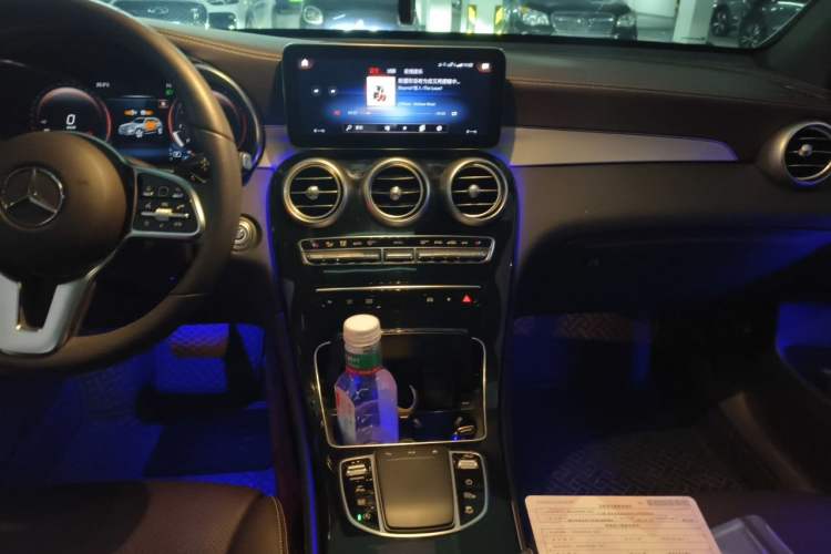 Used Mercedes-Benz GLC 2022 Refreshed GLC 260 L 4MATIC Dynamic Edition Audio And AC Panel