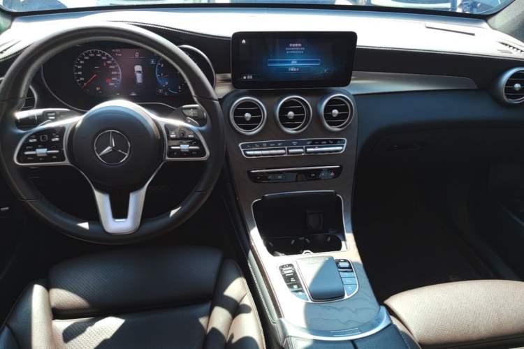 Used Mercedes-Benz GLC 2022 GLC 300 L 4MATIC Luxury Model Audio And AC Panel