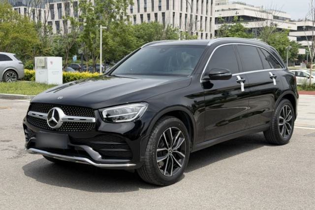 Ojetý Mercedes-Benz GLC 2022 Facelift GLC 260 L 4MATIC Luxury Edition