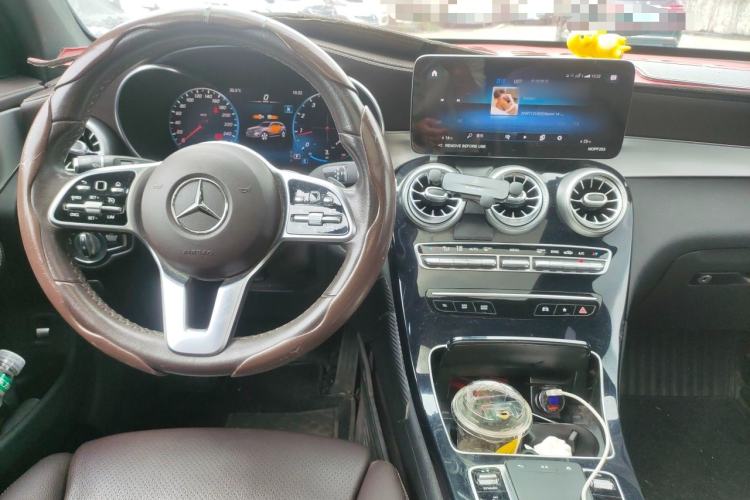 Used Mercedes-Benz GLC 2022 Facelifted GLC 260 L 4MATIC Dynamic Edition Center Console