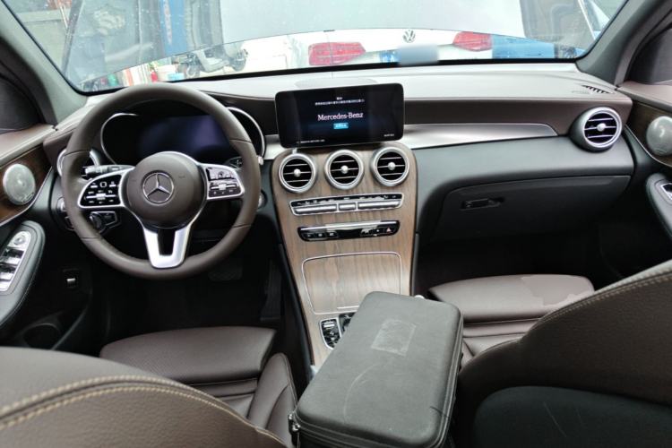 Used Mercedes-Benz GLC 2022 Refreshed GLC 300 L 4MATIC Dynamic Edition Prestige Version Center Console