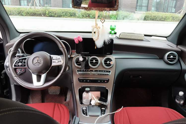Used Mercedes-Benz GLC 2022 Refreshed GLC 300 L 4MATIC Dynamic Edition Prestige Version Center Console