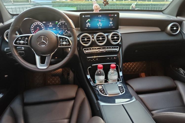 Used Mercedes-Benz GLC 2022 Facelifted GLC 260 L 4MATIC Dynamic Edition Center Console