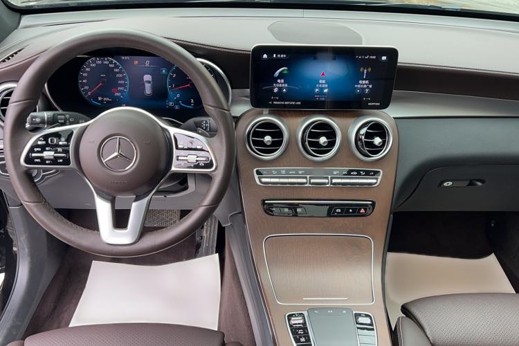Used Mercedes-Benz GLC 2022 Refreshed GLC 300 L 4MATIC Dynamic Edition Prestige Version Center Console