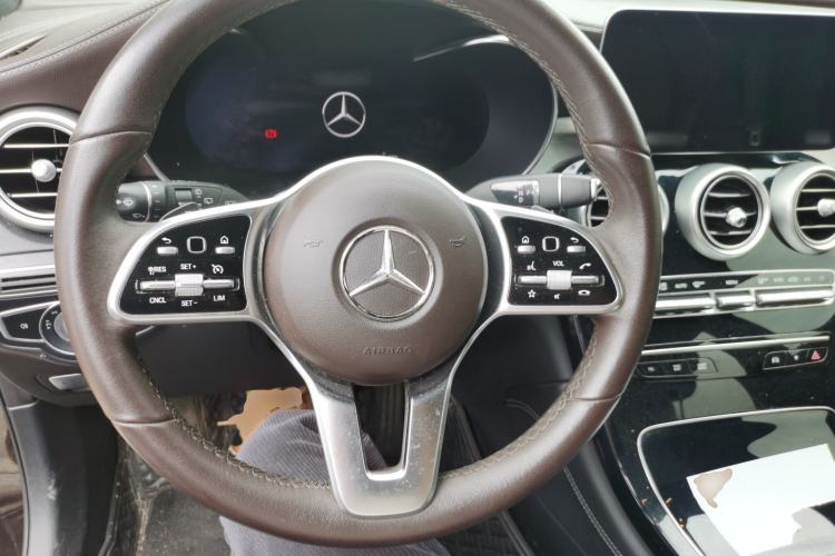 Used Mercedes-Benz GLC 2022 Refreshed GLC 260 L 4MATIC Dynamic Edition Center Console