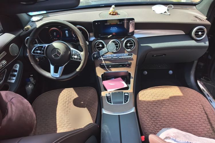 Used Mercedes-Benz GLC 2022 Refreshed GLC 300 L 4MATIC Dynamic Edition Prestige Version Center Console