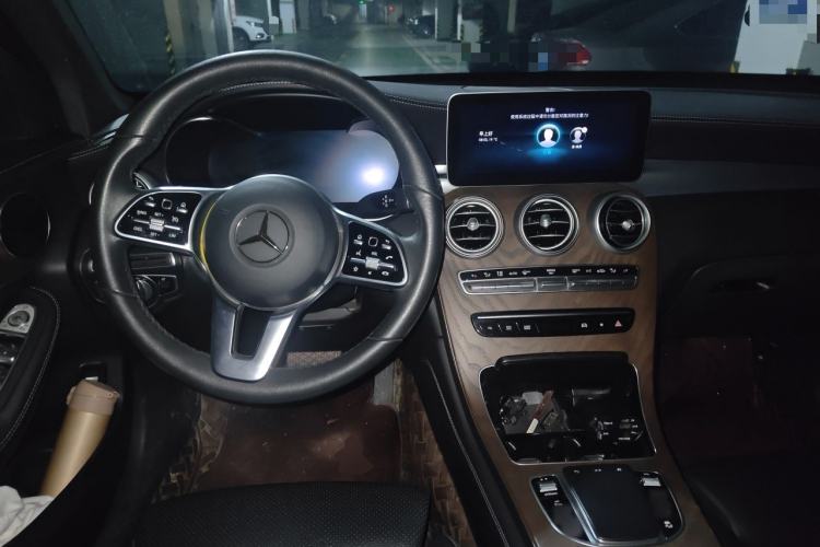 Used Mercedes-Benz GLC 2022 GLC 260 L 4MATIC Luxury Model Center Console