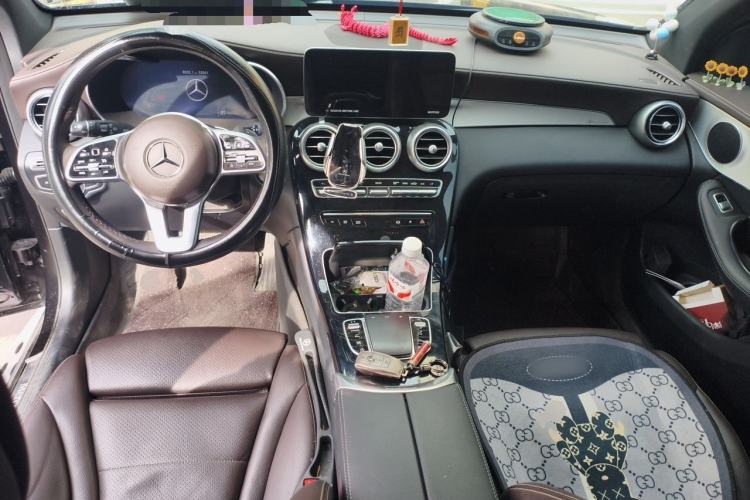 Used Mercedes-Benz GLC 2022 Facelifted GLC 260 L 4MATIC Dynamic Edition Center Console