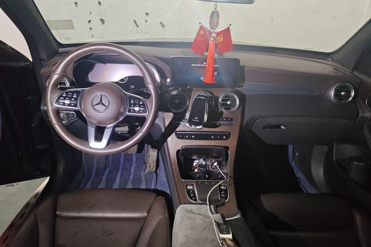 Used Mercedes-Benz GLC 2022 GLC 300 L 4MATIC Dynamic Edition Prestige Model Center Console