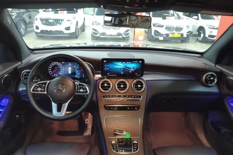 Used Mercedes-Benz GLC 2022 Second Facelift GLC 260 L 4MATIC Luxury Edition Center Console