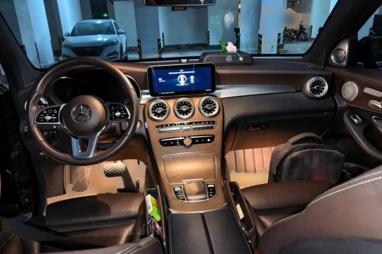 Used Mercedes-Benz GLC 2022 Refreshed GLC 300 L 4MATIC Dynamic Edition Prestige Version Center Console