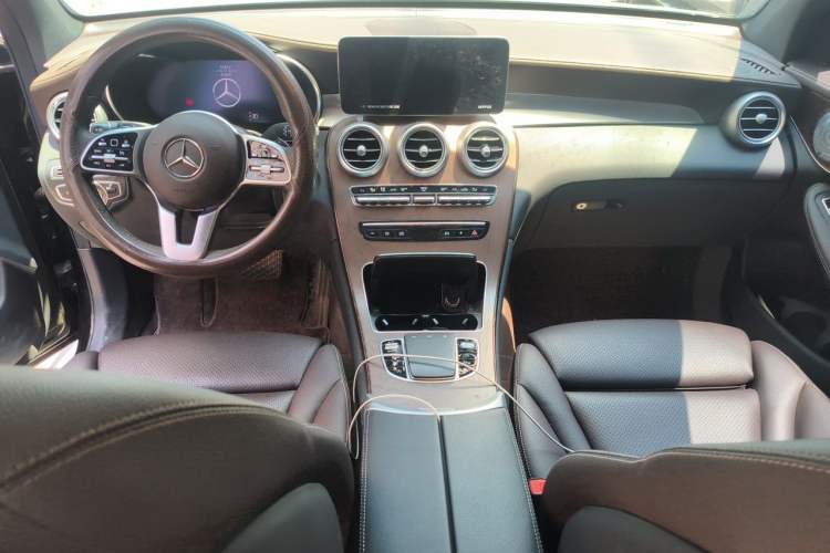 Used Mercedes-Benz GLC 2022 Refreshed GLC 300 L 4MATIC Dynamic Edition Prestige Version Center Console