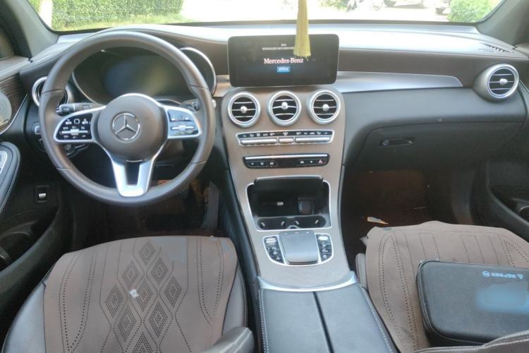 Used Mercedes-Benz GLC 2022 Refreshed GLC 300 L 4MATIC Dynamic Edition Prestige Version Center Console