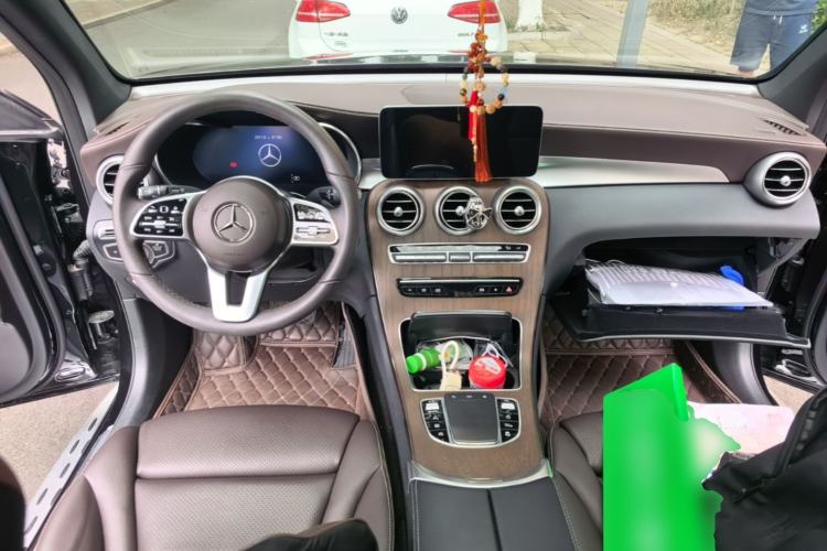 Used Mercedes-Benz GLC 2022 Refreshed GLC 300 L 4MATIC Dynamic Edition Prestige Version Center Console