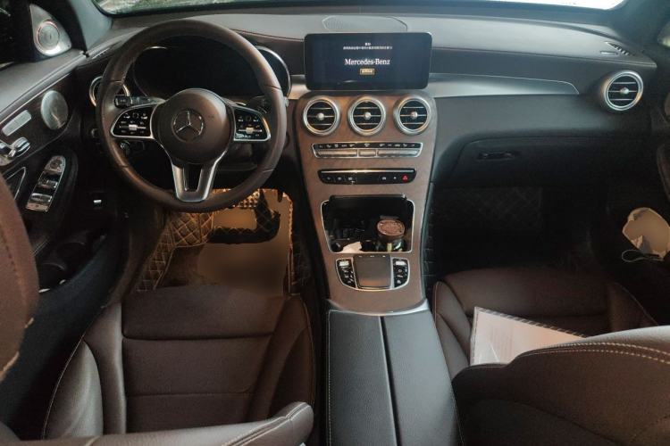 Used Mercedes-Benz GLC 2022 Refreshed GLC 300 L 4MATIC Dynamic Edition Prestige Version Center Console